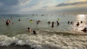 Первый день в Дивноморском🌊Пляж🐬Бассейн в Sea Villa🐬Вечер на море