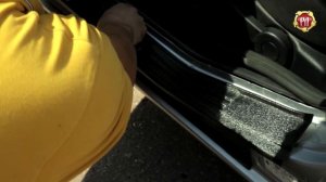 Есть ли скопление грязи и влаги под накладками на пороги компании "Русская Артель" (russ-artel.ru)