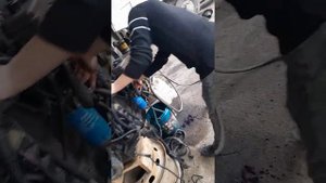 запуск двигатель инжектор на земле каминс (cummins 6.7)