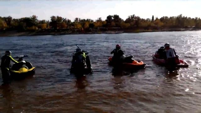Гонки на гидроциклах. Проект "Остров OFF/Road" в Волжском.. 07.10.2017 г. смотреть онлайн