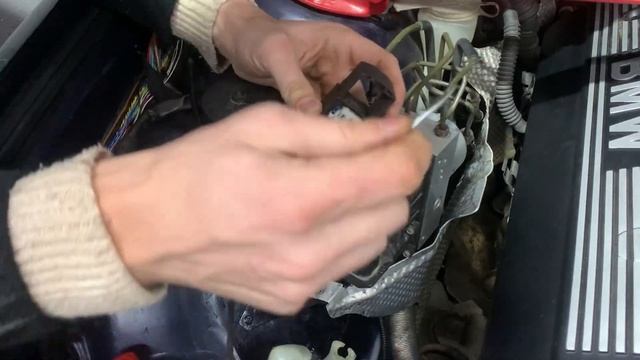 Эпичная замена блока ABS на BMW e39. Очевидные и неочевидные причины ошибки ABS смотреть онлайн