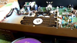 ROTEL RCD-950 (KSS-210A). Обзор. Диагностика и профилактика. Замена пассика мех-ма загрузки диска.