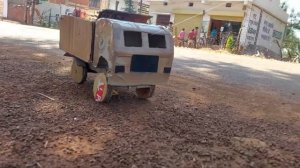 Самодельный грузовик из картона!