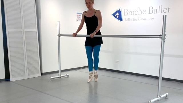 Balancé on Pointe! | Broche Ballet смотреть онлайн