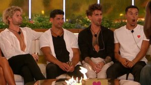 The Islanders play a game of Dares 💋 | Love Island All Stars