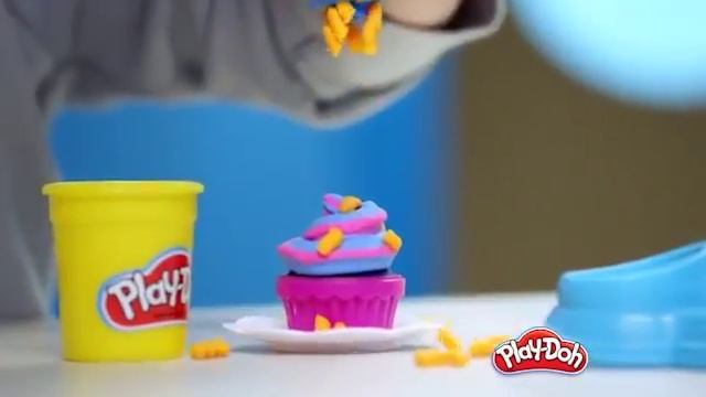 PLAY-DOH B1855 Набор пластилина " Карусель Сладостей" смотреть онлайн