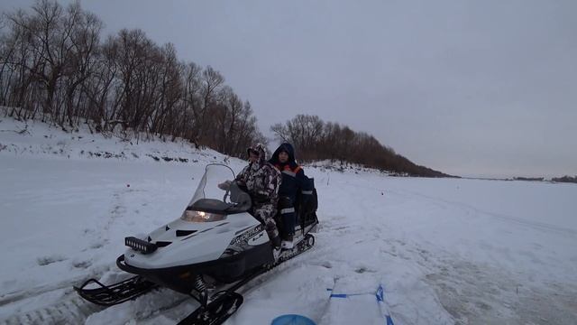 ДВОЕ СУТОК В ПАЛАТКЕ НА ЛЬДУ РЕКИ С КОМФОРТОМ!ЗИМНЯЯ РЫБАЛКА НА НАЛИМОВ(жерлицы)! смотреть онлайн
