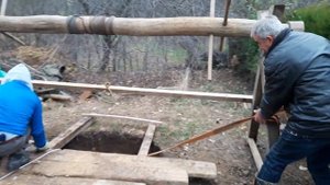 КОЛОДЕЦ. КАК КОПАТЬ ,ЕСЛИ УЖЕ НАБИРАЕТСЯ ЗА НОЧЬ ВОДА?