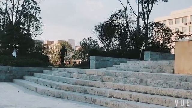 ЭЛЕКТРОСАМОКАТ MINIPRO G-BOOSTER 3 смотреть онлайн