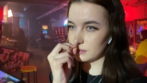 ПОЦЕЛОВАЛ ДРУГУЮ ДЕВУШКУ...