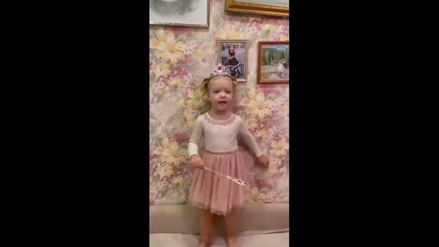 Малыши поздравляют с днём Матери смотреть онлайн