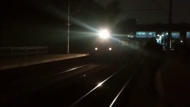 Городская электричка Дарница-Киев Волынский эр9м-536 пл. караваевые дачи