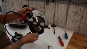 Красный инструмент Makita MT, стоит ли покупать?