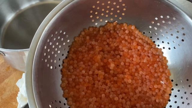 Как засолить красную икру . красная икра пяти минутка .