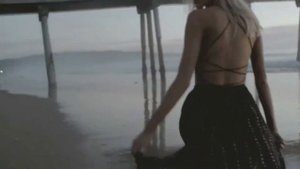 Жемчуга в волосах. Красивая песня на гитаре