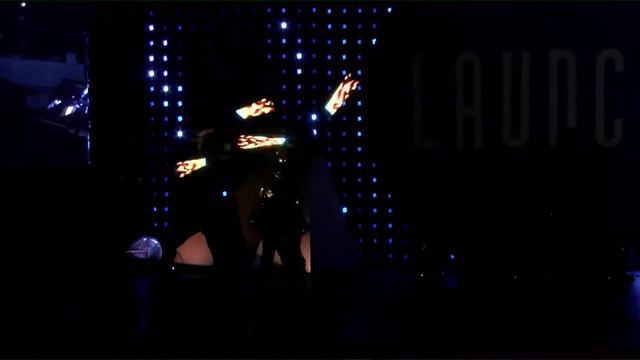 световое шоу со скрипкой смотреть онлайн