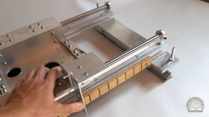 Станок для калибровки слэбов v2 -улучшенная модификация первой версии станка.