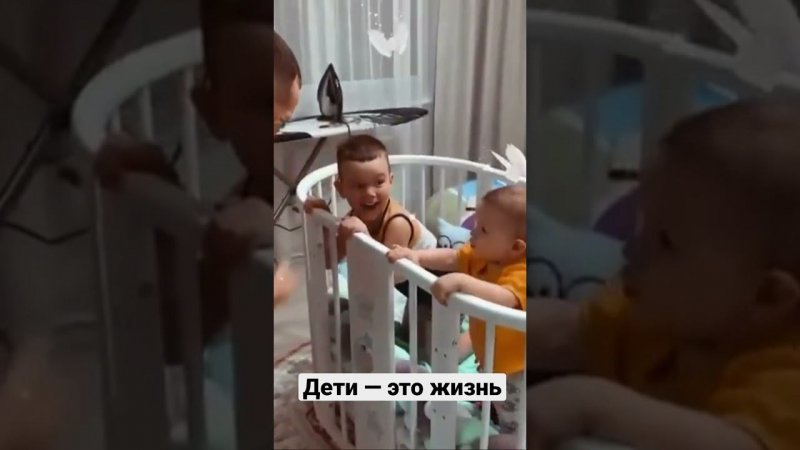 «Дети — это жизнь» / Пётр Ян поздравляет всех с Днём Отца ♥️