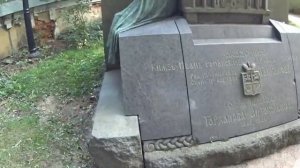 Александро-Невская лавра. Некрополь мастеров искусств.