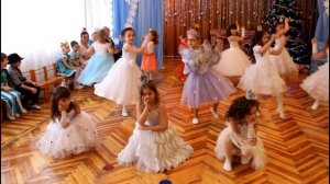 Танец принцесс. ДОУ №8 "Малыш" г.Шахтерск