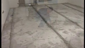 Выравнивание пола. Заливка по маячкам