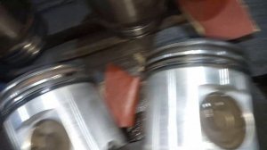 Обзор детройт.12.7. 555л.с разобрали только кем то собранный мотор..