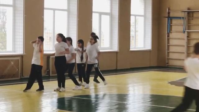 Эстафета с мячом