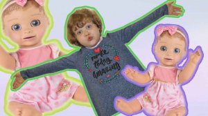 Вика играет с куклой Лювабелла. Taking Care of Luvabella Babies - Playing and Feeding by Vika.