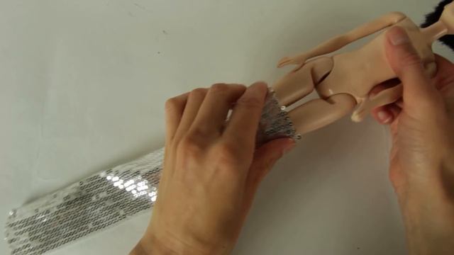 Шьем платье со шлейфом для куклы Барби смотреть онлайн