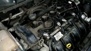 Замена передней левой пружины Ford C-Max часть 1