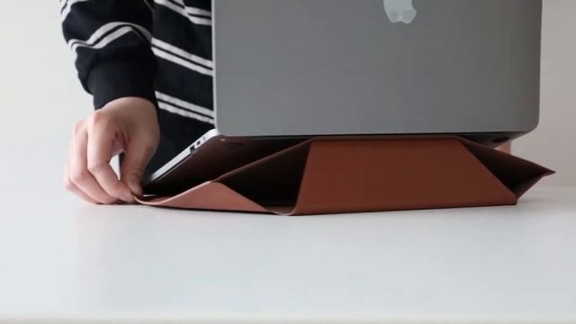 MOFT Carry Sleeve Standable Design PU Leather for Macbook Air Macbook Pro Dell XPS13 Surface Pro 7 смотреть онлайн