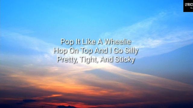 Latto - Wheelie (Lyrics) ft. 21 Savage смотреть онлайн