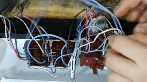 Ремонт духовки Ремонт электроплиты HANSA FCEW53000 820405
