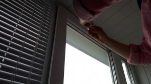 Как повесить жалюзи.