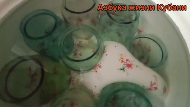 КАК СТЕРИЛИЗОВАТЬ БАНКИ ДЛЯ КОНСЕРВАЦИИ ЧТОБЫ ИМ НЕ СНОСИЛО КРЫШКИ!