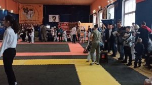 Тхэквондо дети 8-9лет Финал .(девочки) Трубникова Арина. Сестричка на первых соревнованиях.