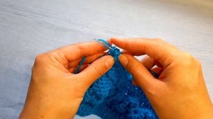 Повязка на голову спицами. Объёмная коса для начинающих