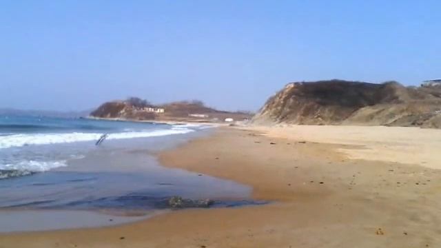 Южно-Морской (канализация бьёт фонтаном на пляже) смотреть онлайн