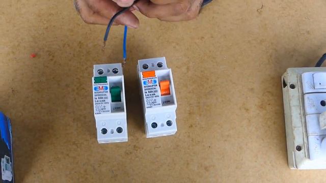 How to check which breaker is magnetic and which is electronic one | Earth Leakage Circuit Breaker смотреть онлайн