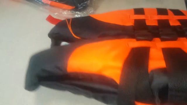 спасательные жилеты с алиэкспресс смотреть онлайн