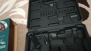 Распаковка — Аккумуляторная дрель-шуруповерт Интерскол ДА-10/12В 687.2.2.73