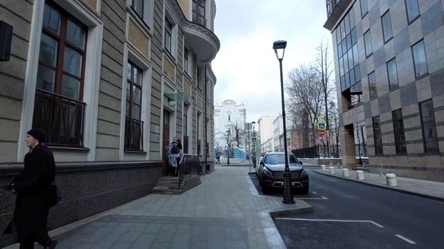 Прогулки по Москве. От Тверского бульвара по Шведскому тупику и Малому Гнездниковскому. смотреть онлайн