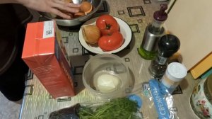 Отличный завтрак - омлет с помидорами и сыром сулугуни!