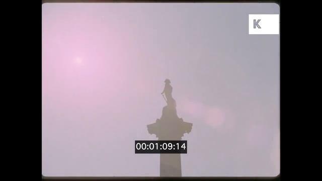 1960s, 1970s Pigeons in Trafalgar Square, London, 35mm смотреть онлайн