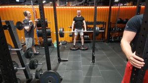 Тренировка в DDX FITNESS