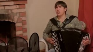 Ходят кони над рекою    Баянист Пётр Матрёничев11111