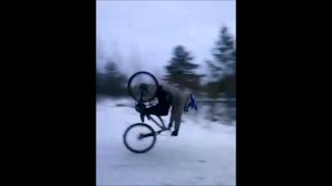 Спустился на велосипеде с горки