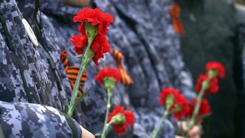 В преддверии Дня Победы в российских регионах проходит "Вахта памяти"