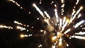 Фейерверк попал в окно? Новогодние салюты: Завораживающее, но иногда опасное зрелище.
