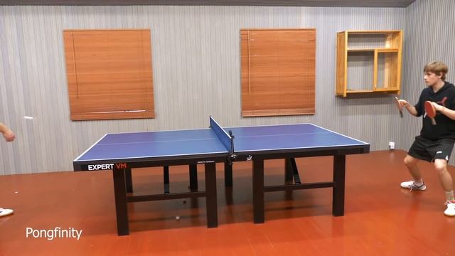 Hole in the Racket Challenge смотреть онлайн